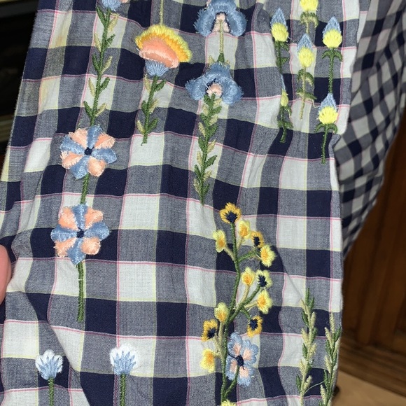 EUC H&M LOGG size 2 plaid top - Picture 4 of 9